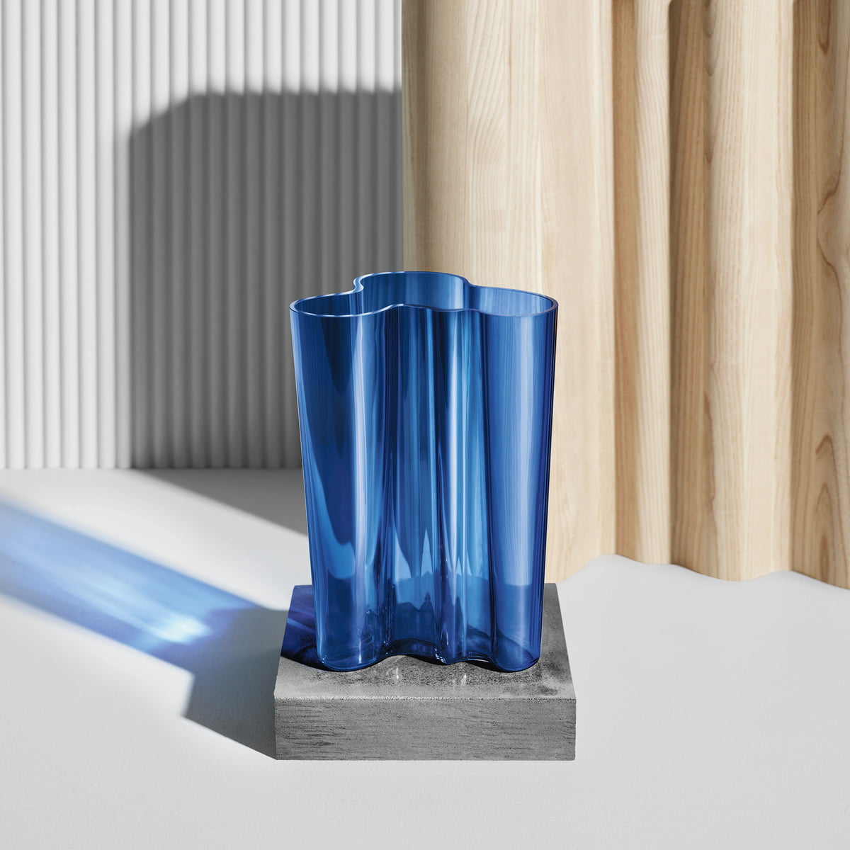 Iittala Ваза 22 см белая Aalto | https://grandposuda.com.ua