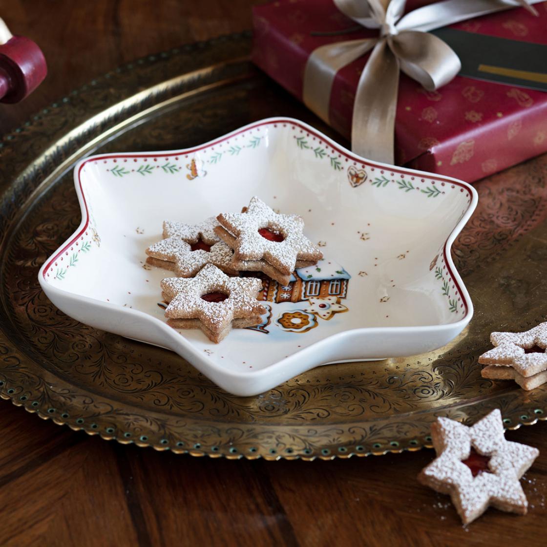 Villeroy & Boch Блюдо в форме звезды «Пряничная деревня» 24,5 см Winter Bakery Delight | https://grandposuda.com.ua