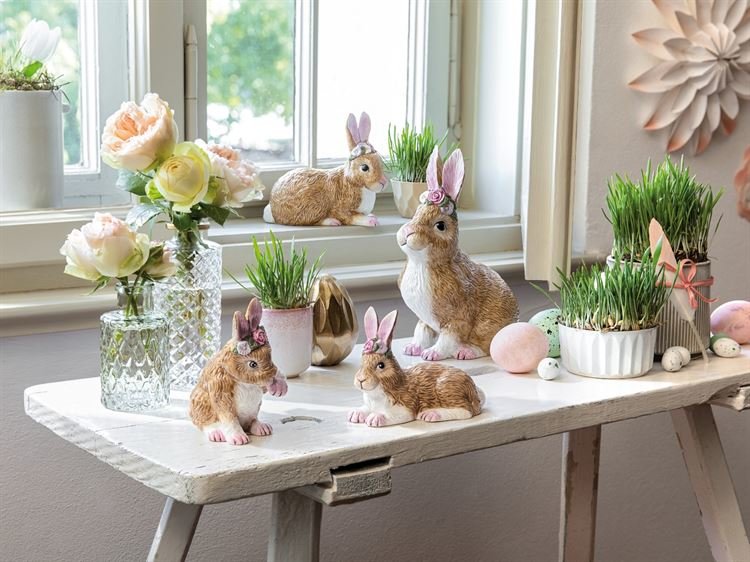 Villeroy & Boch Декорація Великодній кролик з вінком 19 см Easter Bunnies | https://grandposuda.com.ua