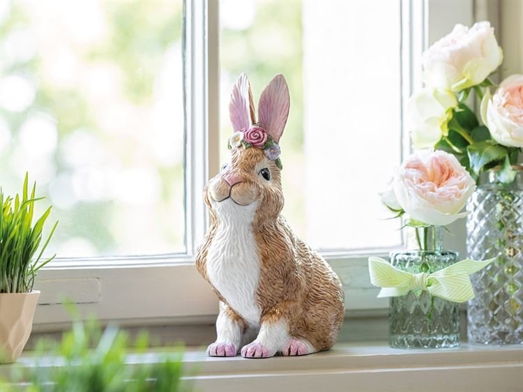Villeroy & Boch Декорація Великодній кролик з вінком 19 см Easter Bunnies | https://grandposuda.com.ua