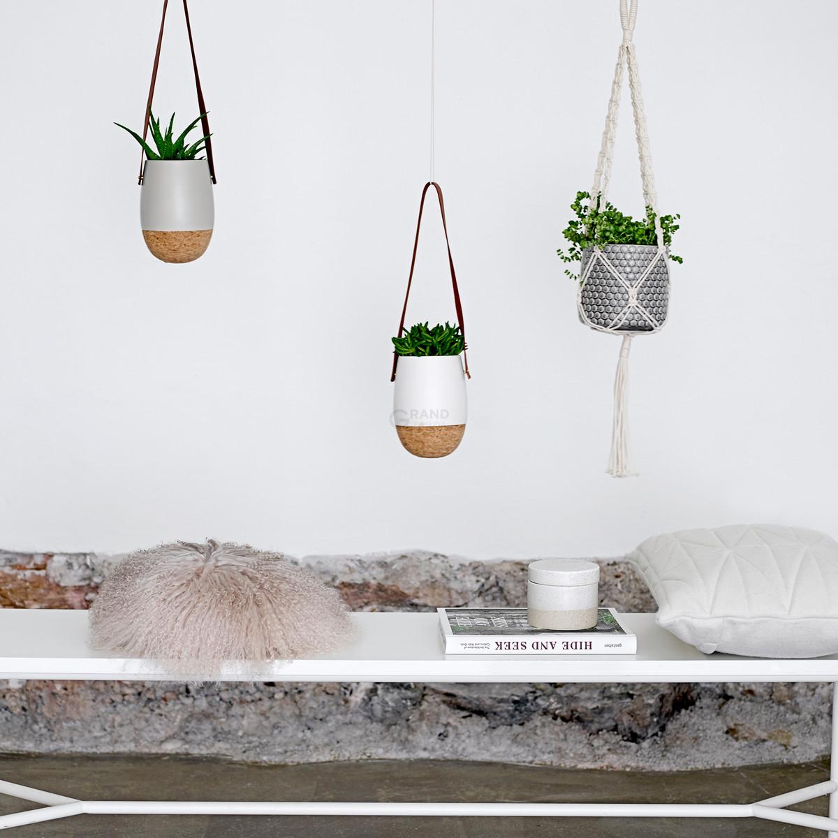 Bloomingville Декоративная подушка 12x40x40 см коричневая Lammfell-Kissen | https://grandposuda.com.ua