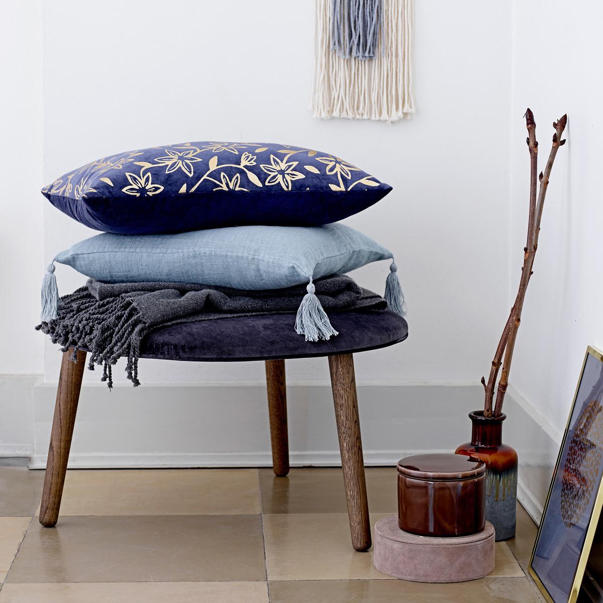 Bloomingville Подушка 12x40x60 см синя ніч Leinenkissen | https://grandposuda.com.ua