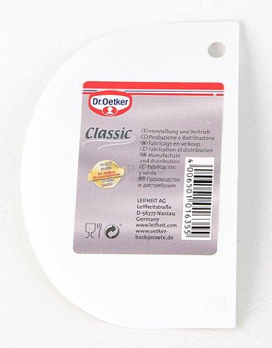 Dr. Oetker Скребок для теста пластмассовый полукруглый Back - Helfer | https://grandposuda.com.ua