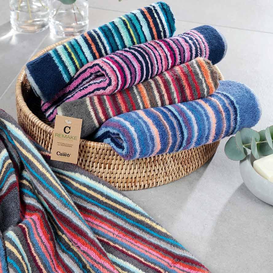 Рушник для душу 70 х 140 см Berry-multicolor Remake Stripes Cawo | https://grandposuda.com.ua