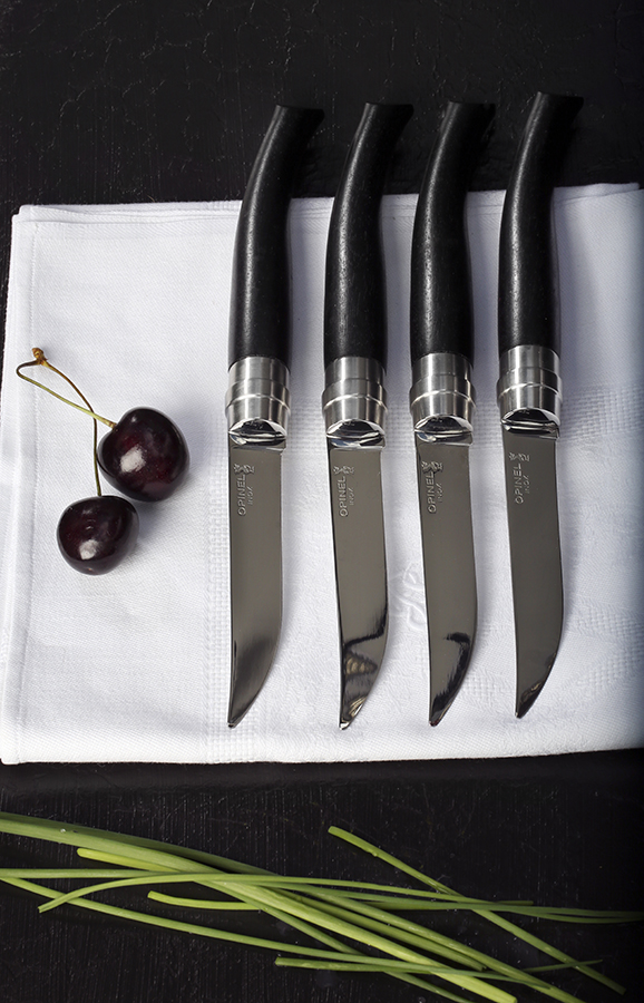 Opinel Набір з 4 кухонних ножів 10 см металік / чорний Table Chic | https://grandposuda.com.ua