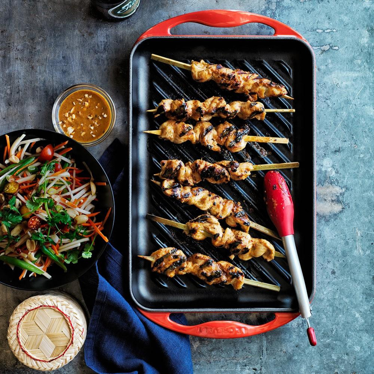 Le Creuset Сковорода гриль з рухомою ручкою, вишневий | https://grandposuda.com.ua