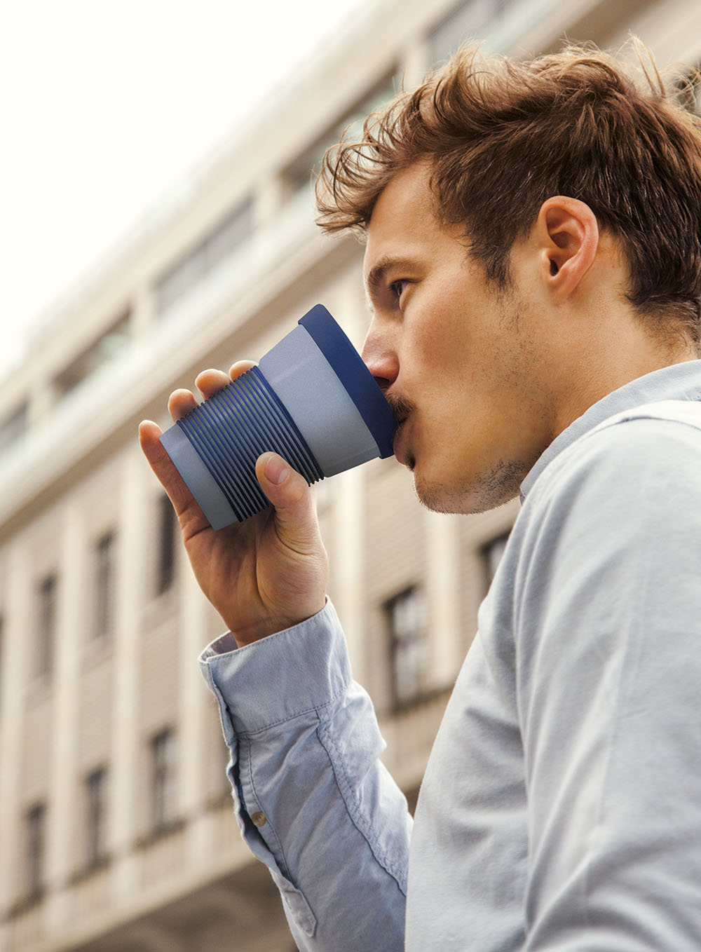 Kahla Чашка 0,35 л, с крышкой глубокий морской синий Сupit To Go Mugs Magic Grip | https://grandposuda.com.ua