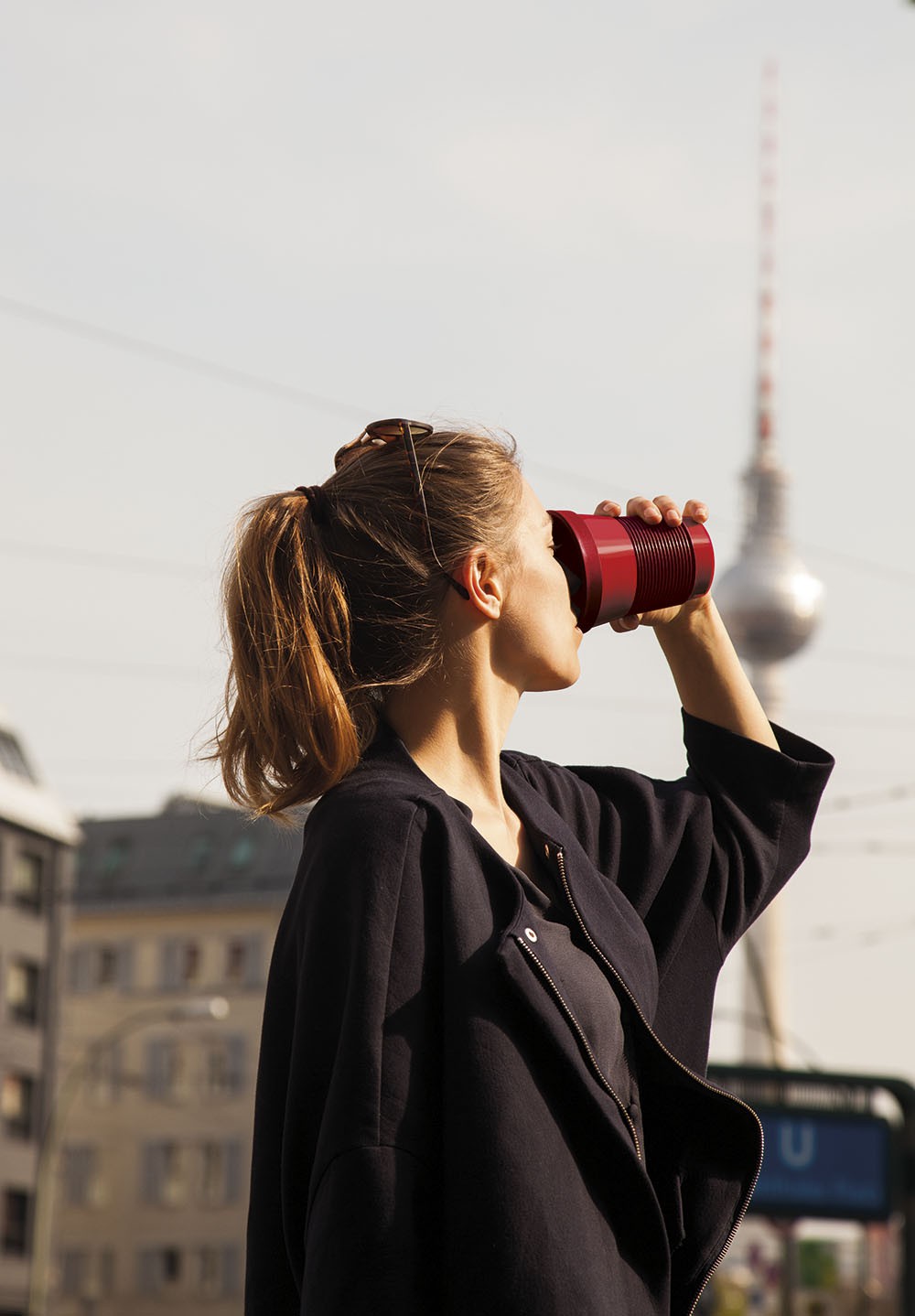 Kahla Чашка 0,35 л, с крышкой красная Сupit To Go Mugs Magic Grip | https://grandposuda.com.ua