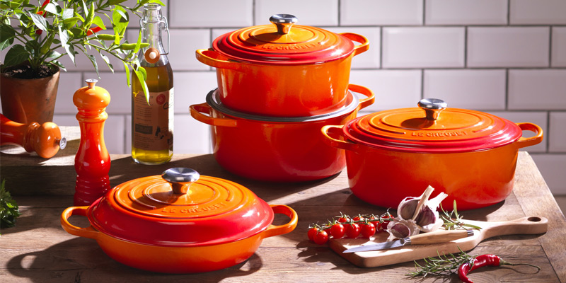 Le Creuset Гусятниця / жаровня з довгою ручкою 27 см, вишневий | https://grandposuda.com.ua