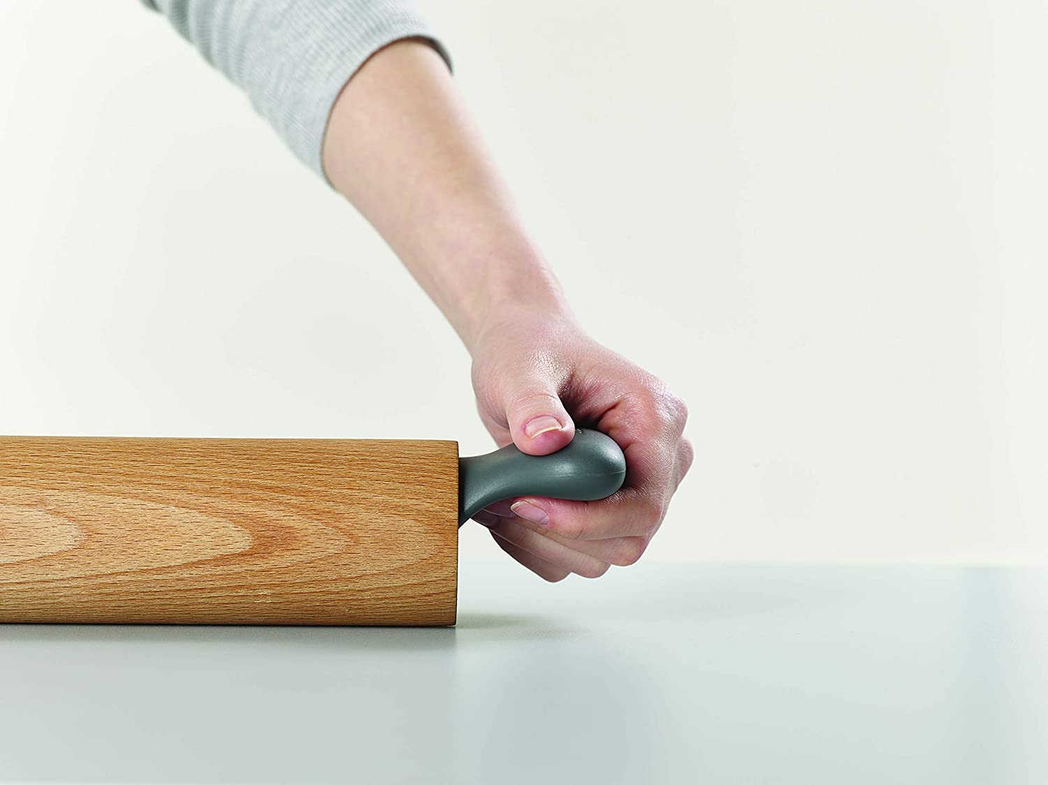 Joseph Joseph Качалка 40 см Grip-Pin | https://grandposuda.com.ua