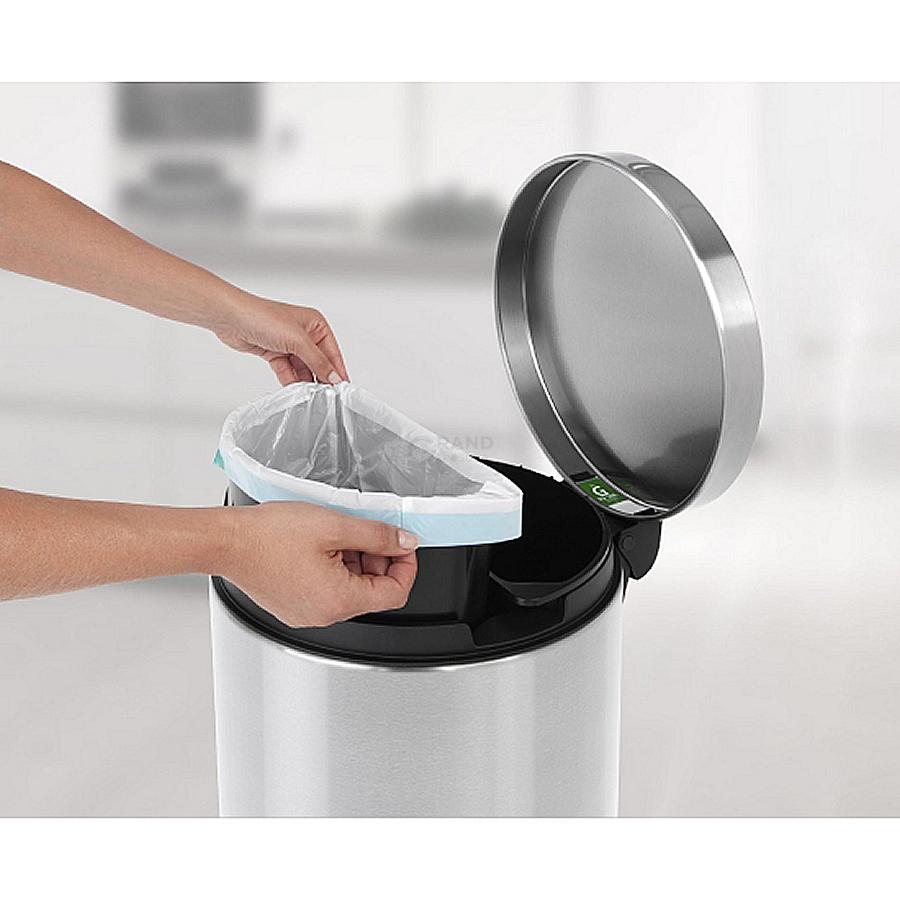 Brabantia Двосекційний сміттєвий бак з педаллю (2 х 20л), безшумний (2 пластикових внутрішніх відра) Pedal Bin | https://grandposuda.com.ua