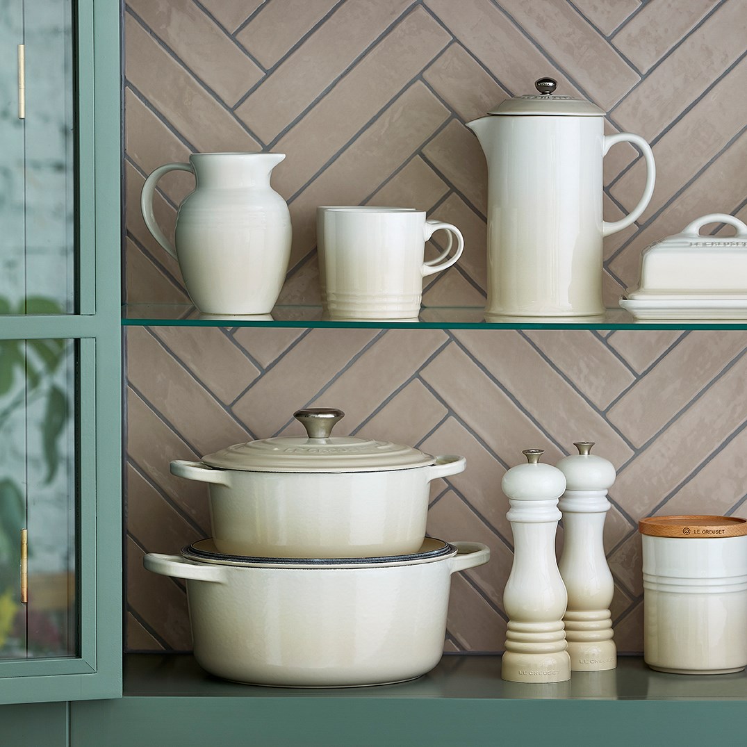Le Creuset Мельница для соли 21 см Meringue | https://grandposuda.com.ua