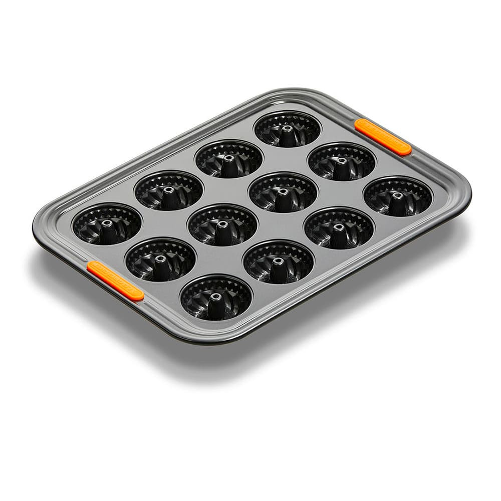 Le Creuset Форма для выпечки на 12 бандт-кексов 40х30 см, черная | https://grandposuda.com.ua