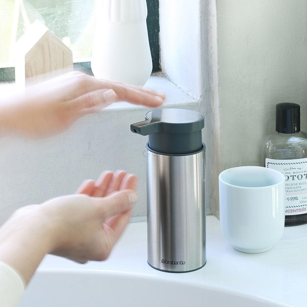 Brabantia Дозатор для жидкого мыла стальной Classic | https://grandposuda.com.ua