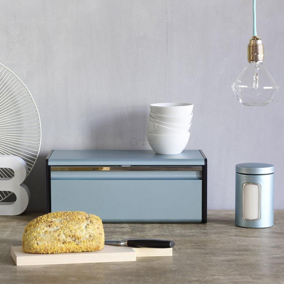 Brabantia Хлебница с поднимающейся крышкой 18,7х46,5х25 см мятный металлик | https://grandposuda.com.ua