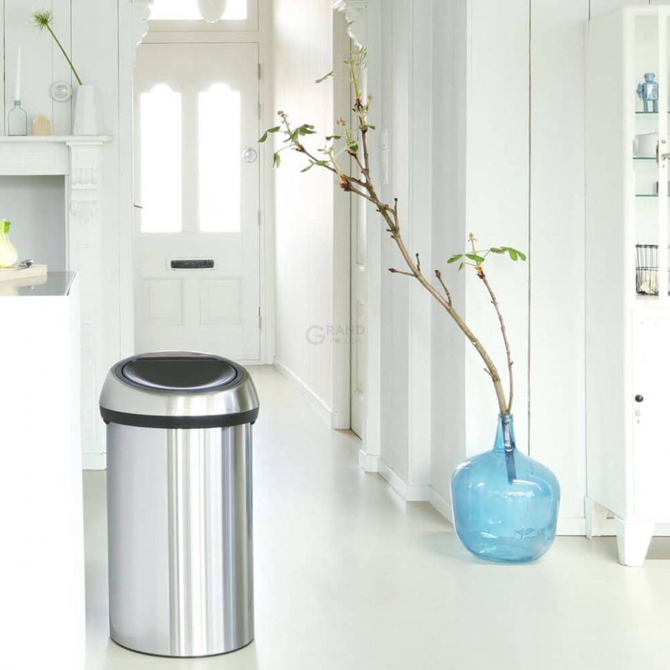 Brabantia Сміттєвий бак 60 л матовий сталевий з захистом від відбитків пальців Touch Bin | https://grandposuda.com.ua