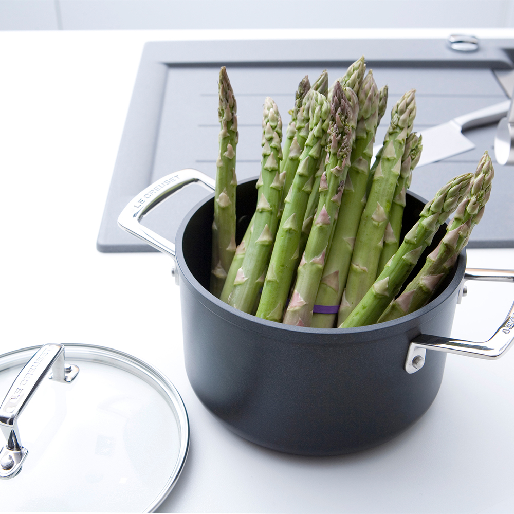 Le Creuset Кастрюля 18 см Toughened Non-Stick | https://grandposuda.com.ua