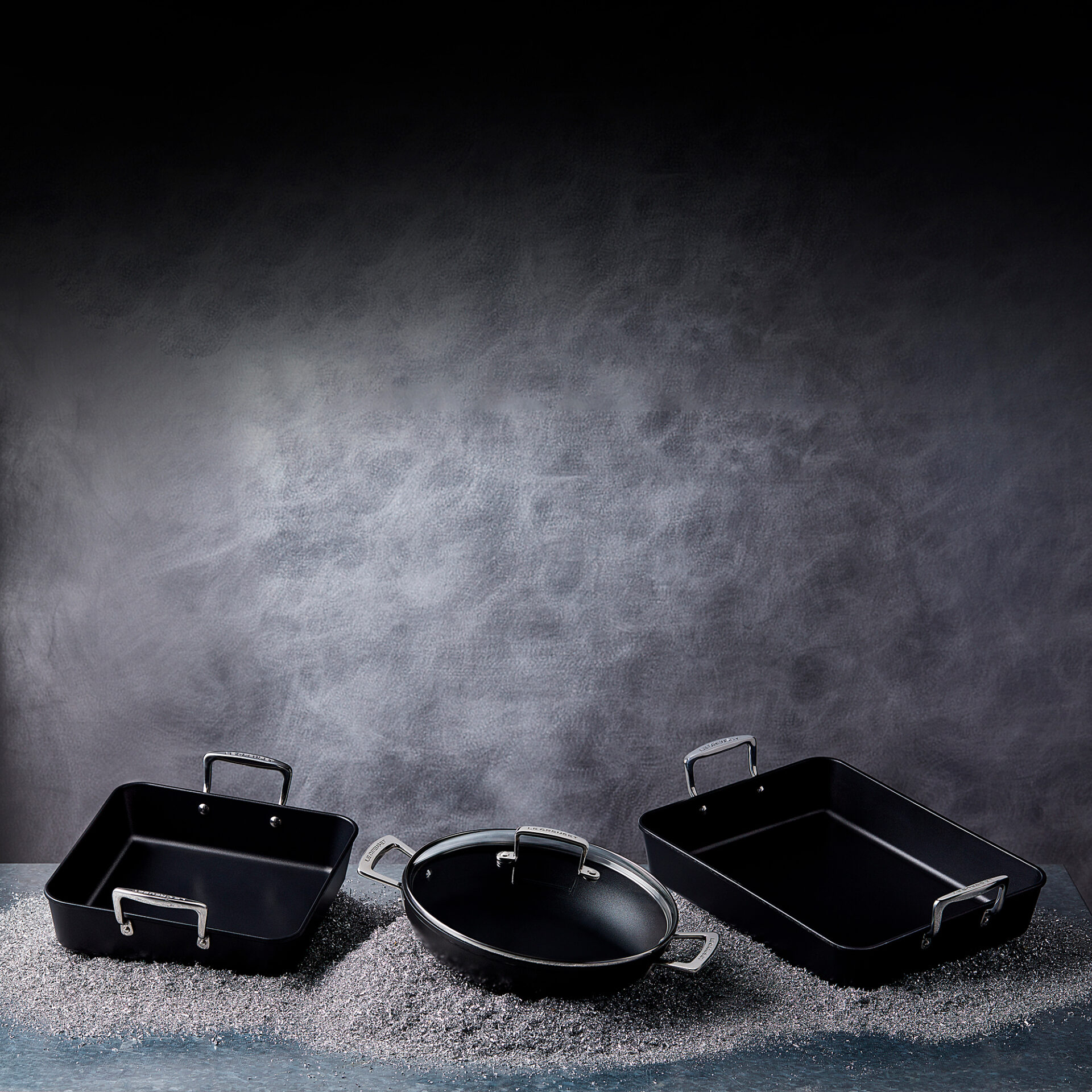 Le Creuset Сковорода сервировочная 28 см Toughened Non-Stick | https://grandposuda.com.ua