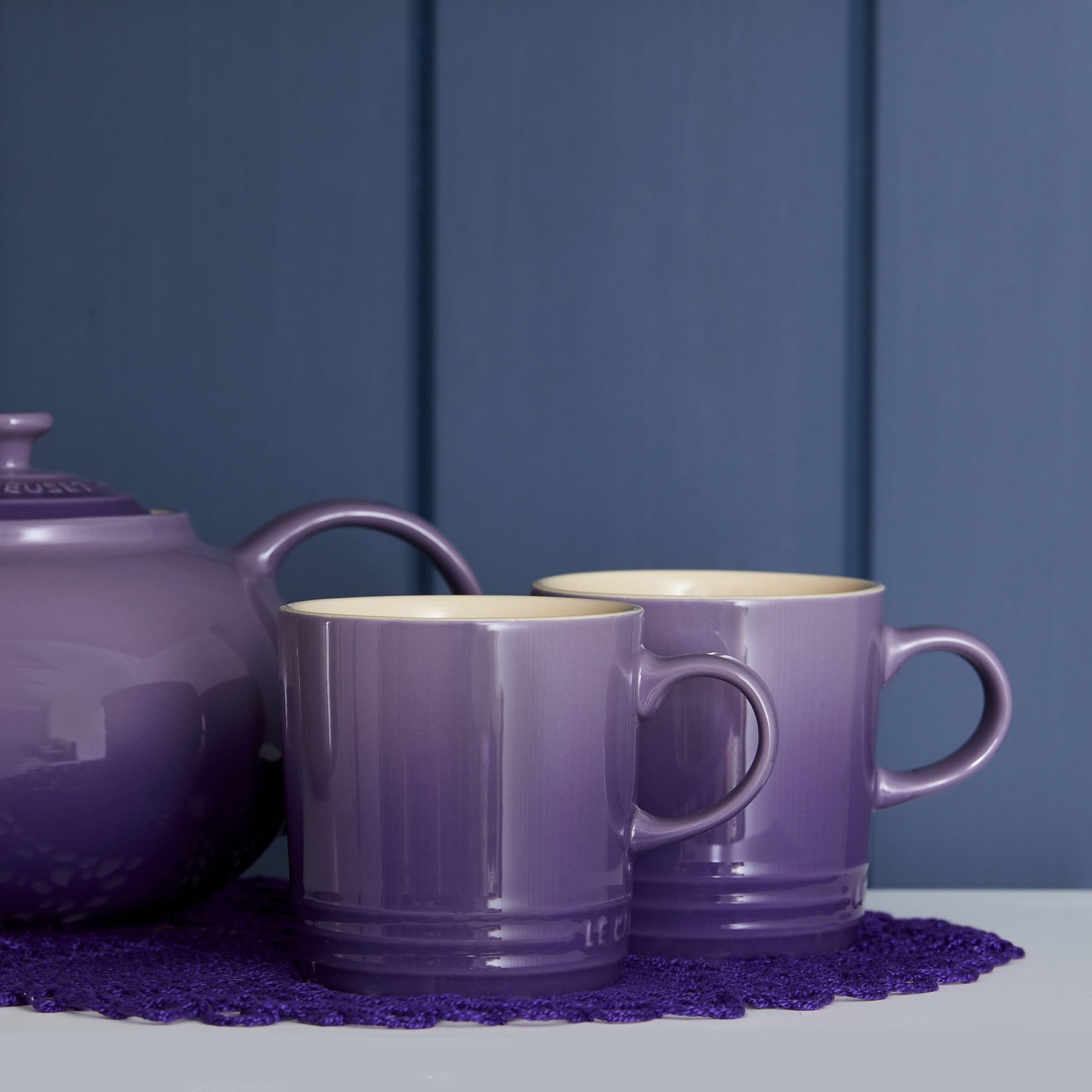 Le Creuset Кружка 350 мл Ultra Violet | https://grandposuda.com.ua