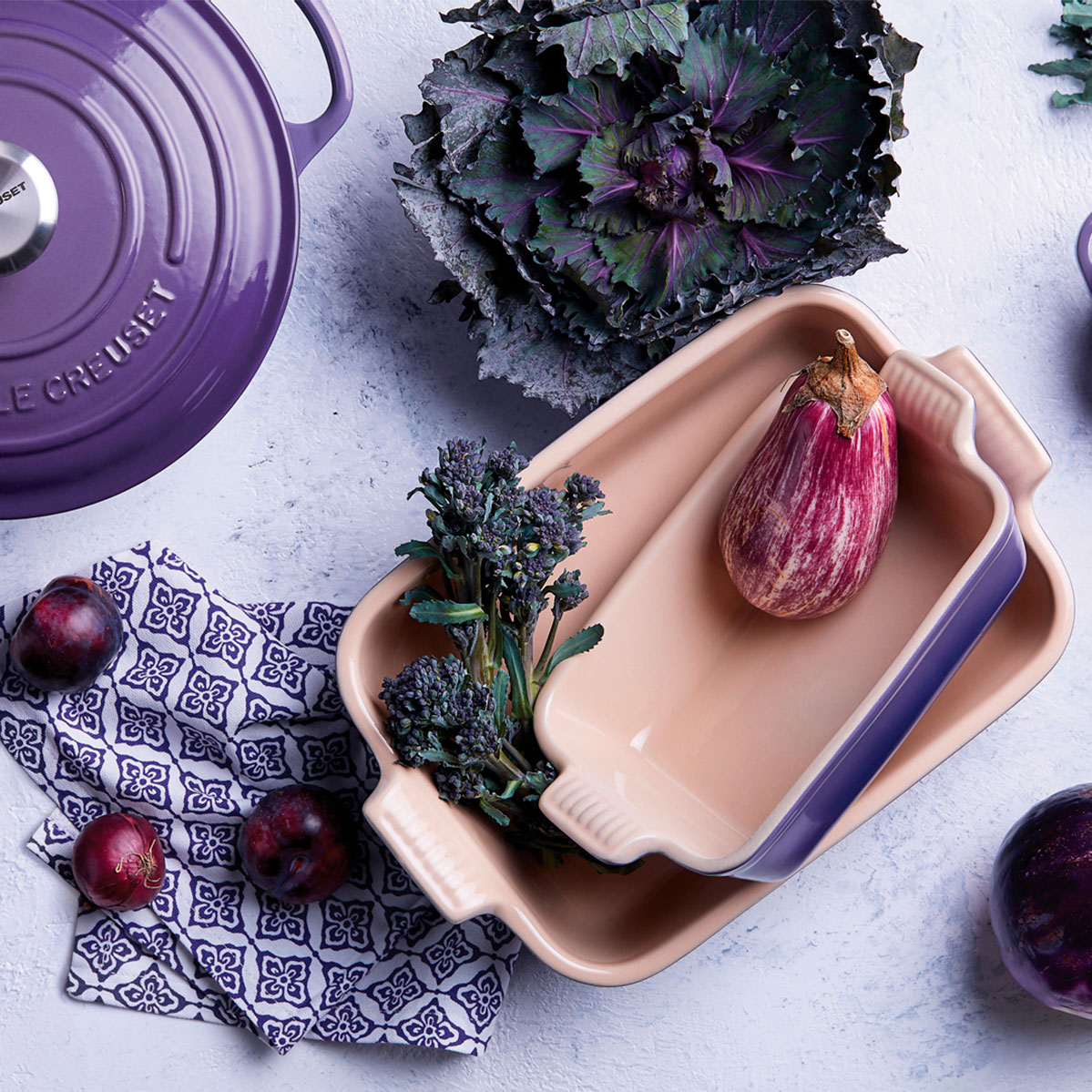 Le Creuset Блюдо для запекания 32х25 см Ultra Violet | https://grandposuda.com.ua