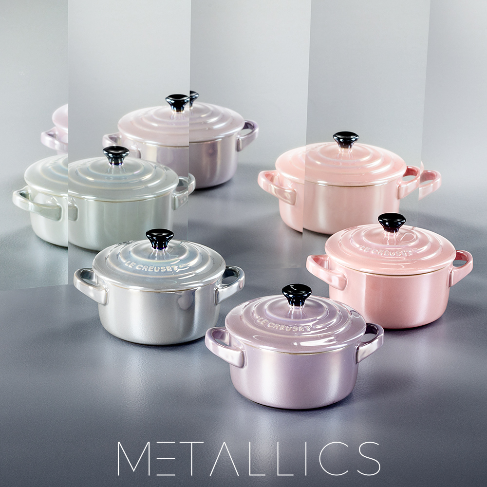 Le Creuset Мини-кастрюля / жаровня 10 см, Metallic Chiffon Pink | https://grandposuda.com.ua