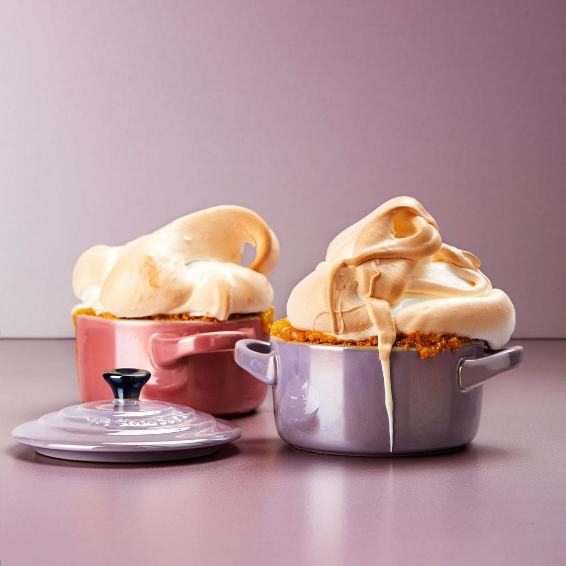 Le Creuset Міні-Кокотница з кришкою 10 см, бірюзова Cool Mint Metallic | https://grandposuda.com.ua