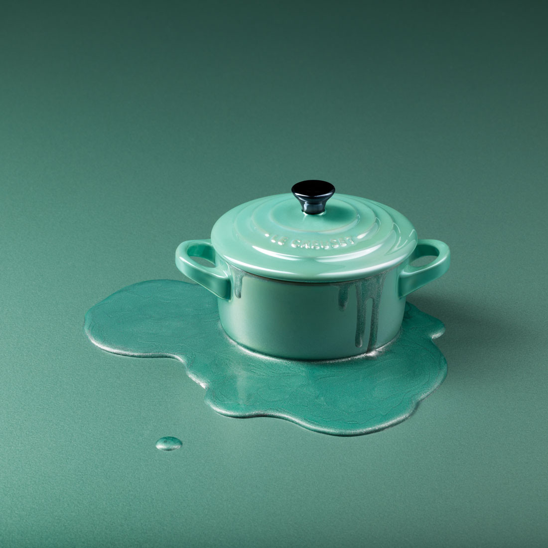 Le Creuset Міні-Кокотница з кришкою 10 см, бірюзова Cool Mint Metallic | https://grandposuda.com.ua