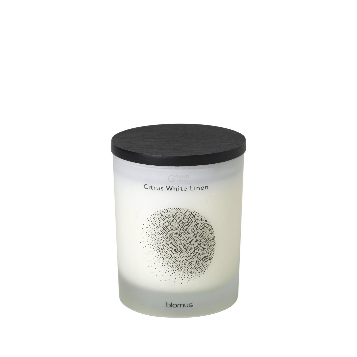 Blomus Свеча ароматическая 7 х 8 см Citrus White Linen Flavo | https://grandposuda.com.ua