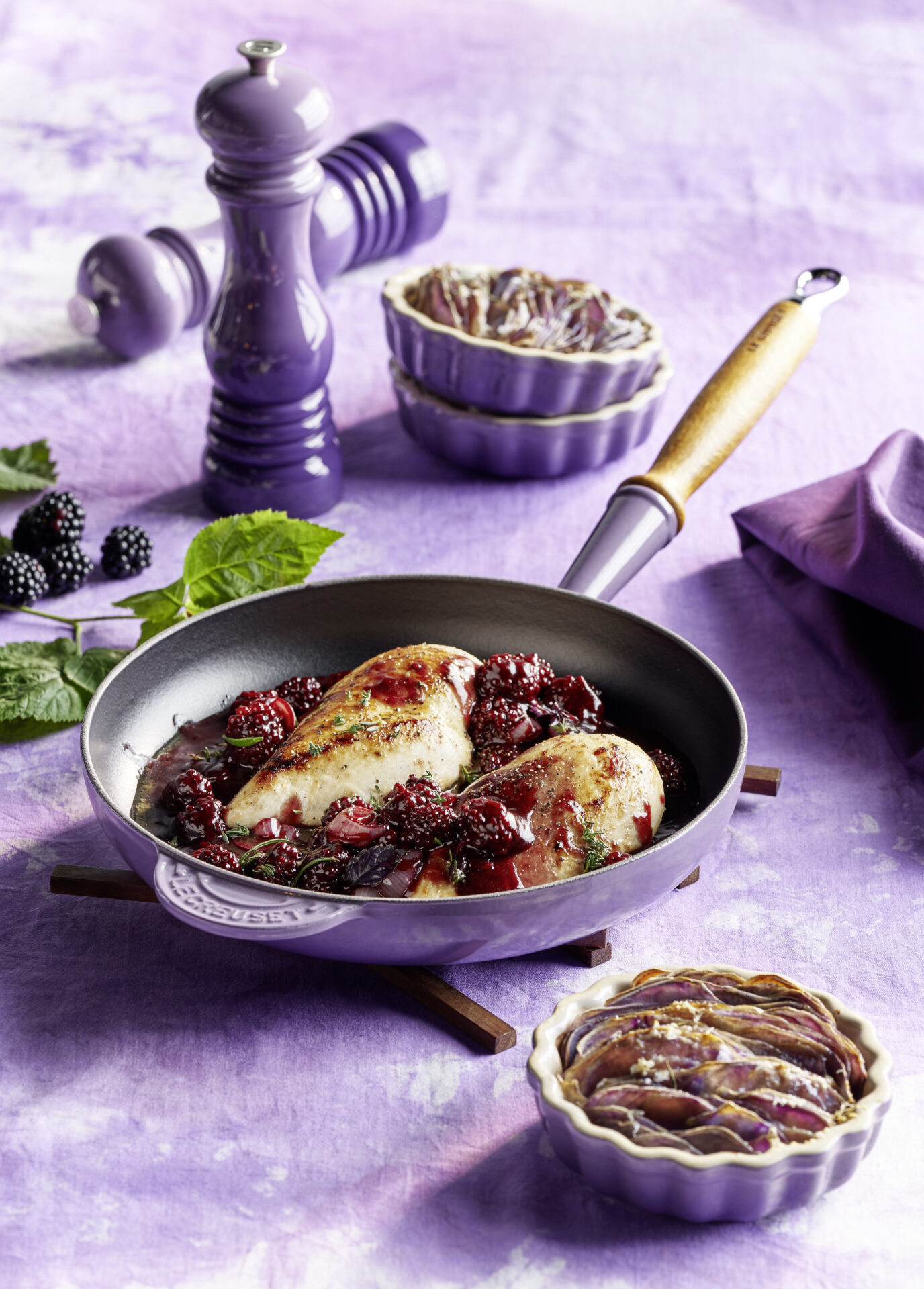 Le Creuset Набір з 4 форм для випічки 11 см Ultra Violet | https://grandposuda.com.ua
