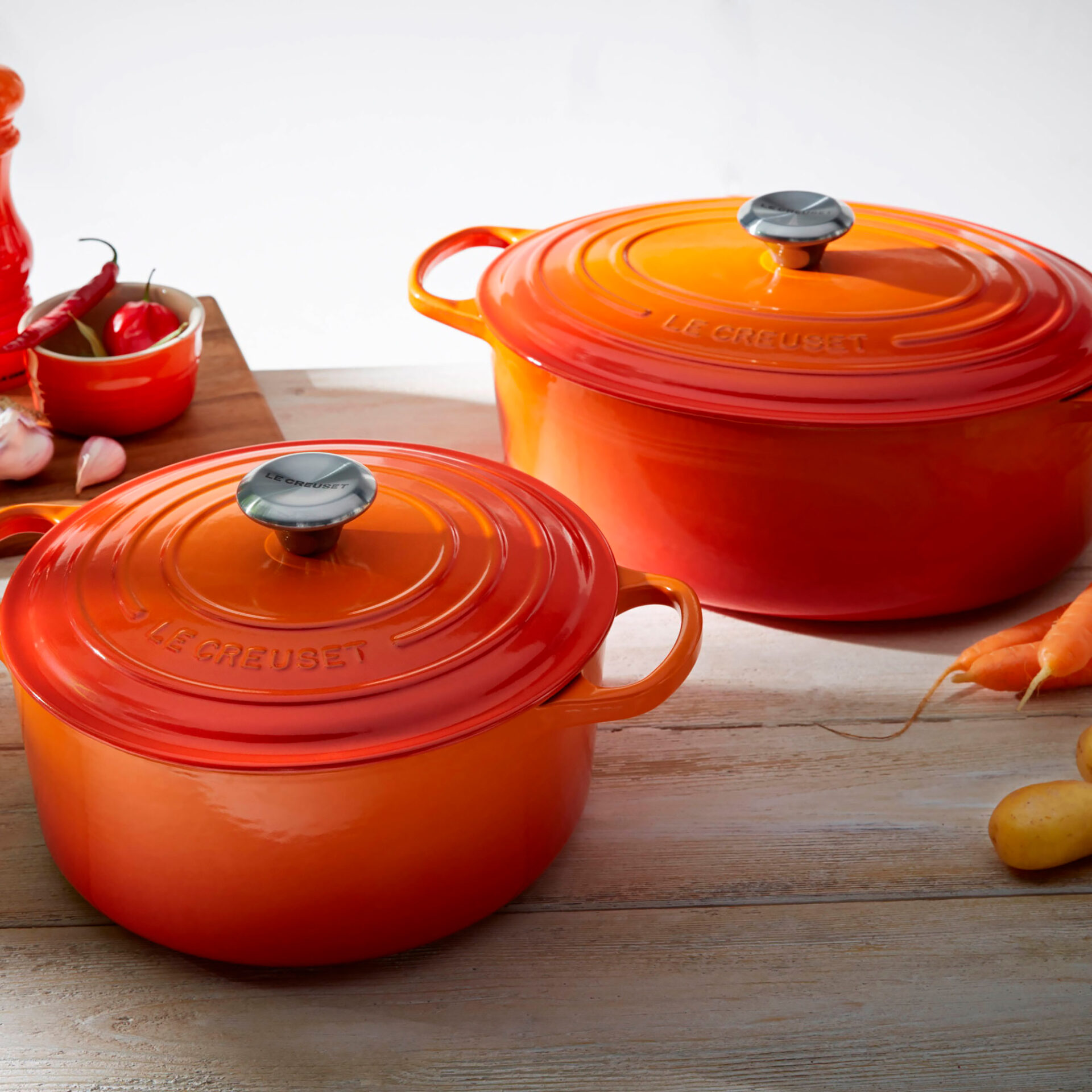 Le Creuset Міні-Кокотниця 9 см помаранчева Flame | https://grandposuda.com.ua