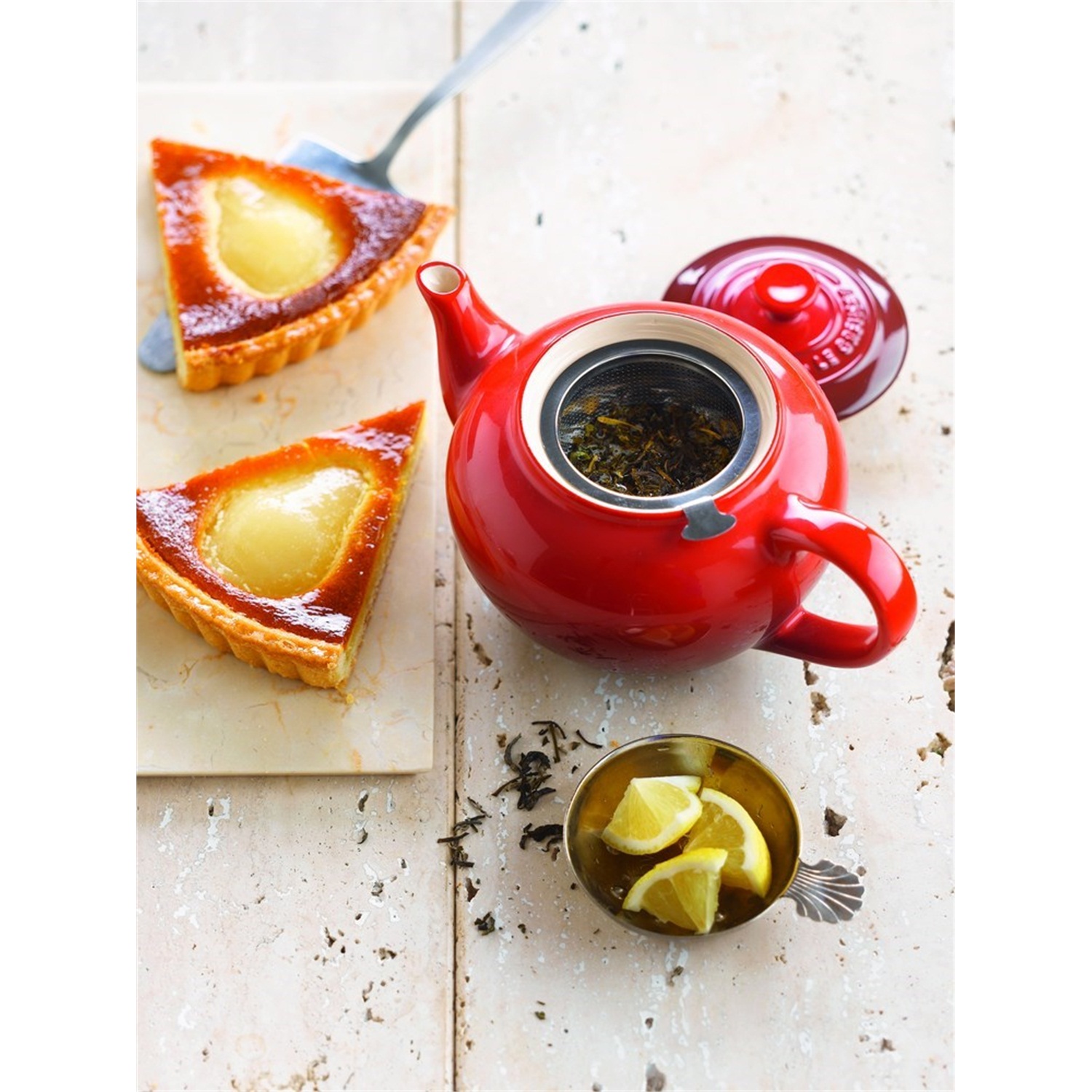 Le Creuset Заварочный чайник с ситечком 1,3 л, оранжевый | https://grandposuda.com.ua