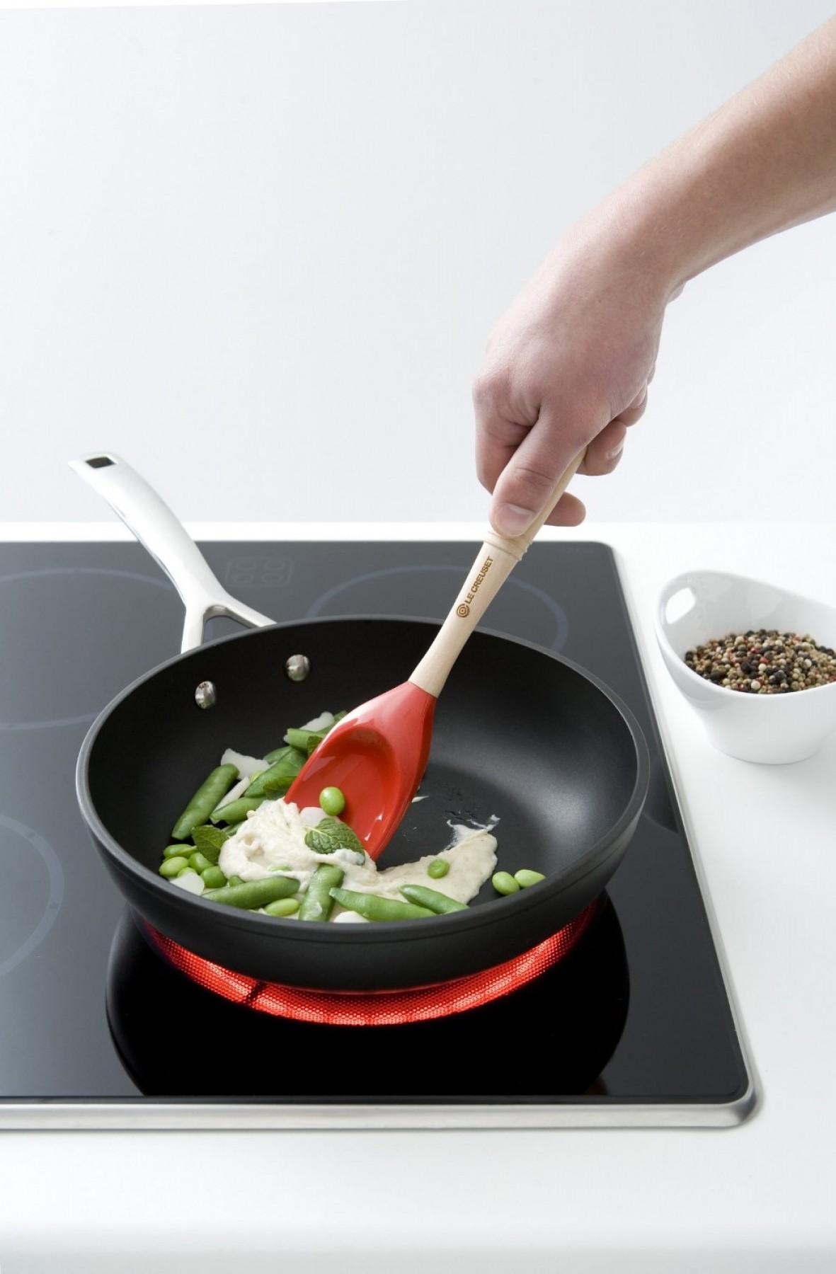 Le Creuset Лопатка-скребок силиконовая, черный | https://grandposuda.com.ua