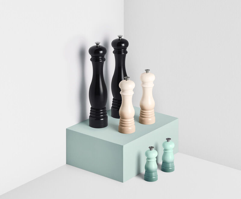 Le Creuset Мельница для перца 30 см Black | https://grandposuda.com.ua