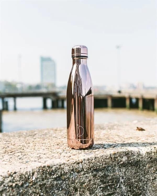 Вакуумная бутылка для воды 0,75 л, цвета розового золота Chrome Rose Gold CHILLY'S | https://grandposuda.com.ua