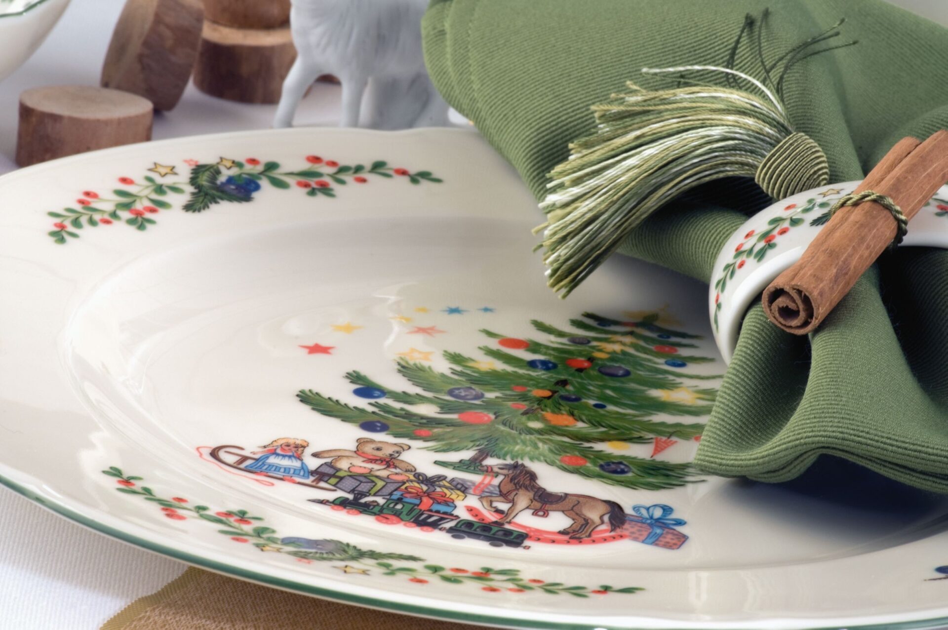 Seltmann Weiden Тарелка пирожковая 17 см Weihnachten Marie-Luise | https://grandposuda.com.ua