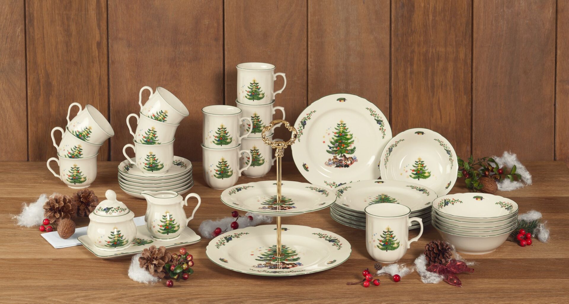Seltmann Weiden Тарілка 25 см Weihnachten Marie-Luise | https://grandposuda.com.ua